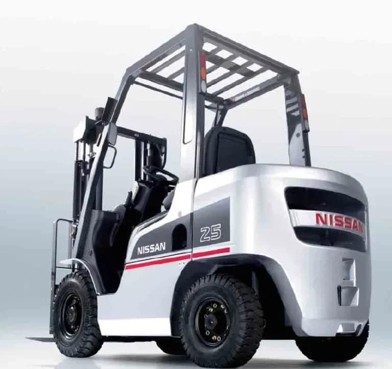 NISSAN DIESEL FORKLIFT RECONDITION - Image 2